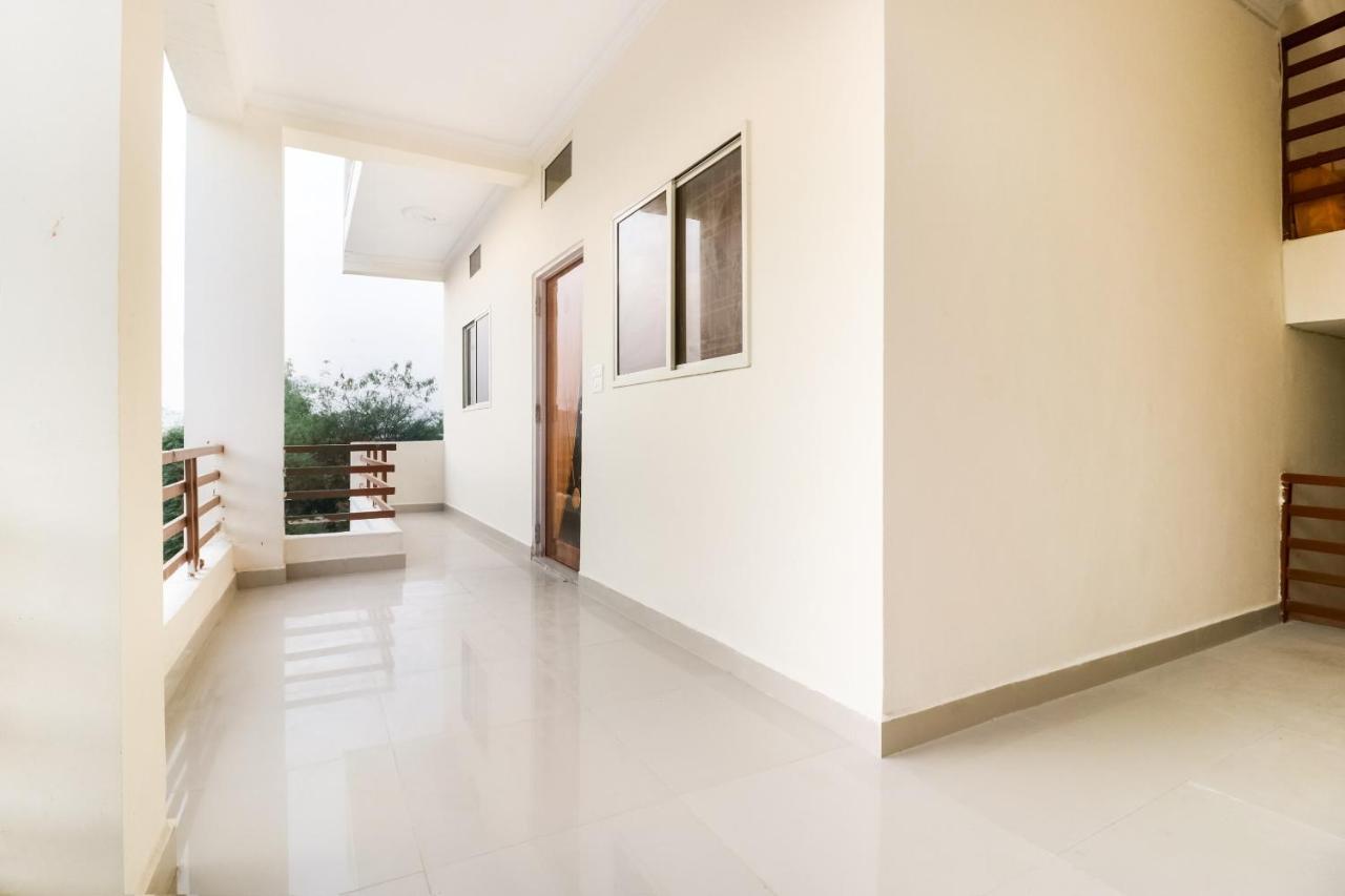 Oyo 40073 Yash Homestay Samarda Kaliāsot Exterior foto