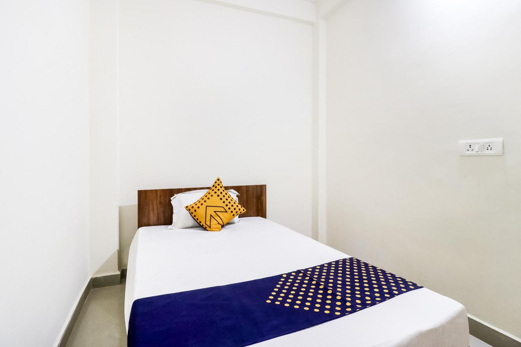 Oyo 40073 Yash Homestay Samarda Kaliāsot Exterior foto